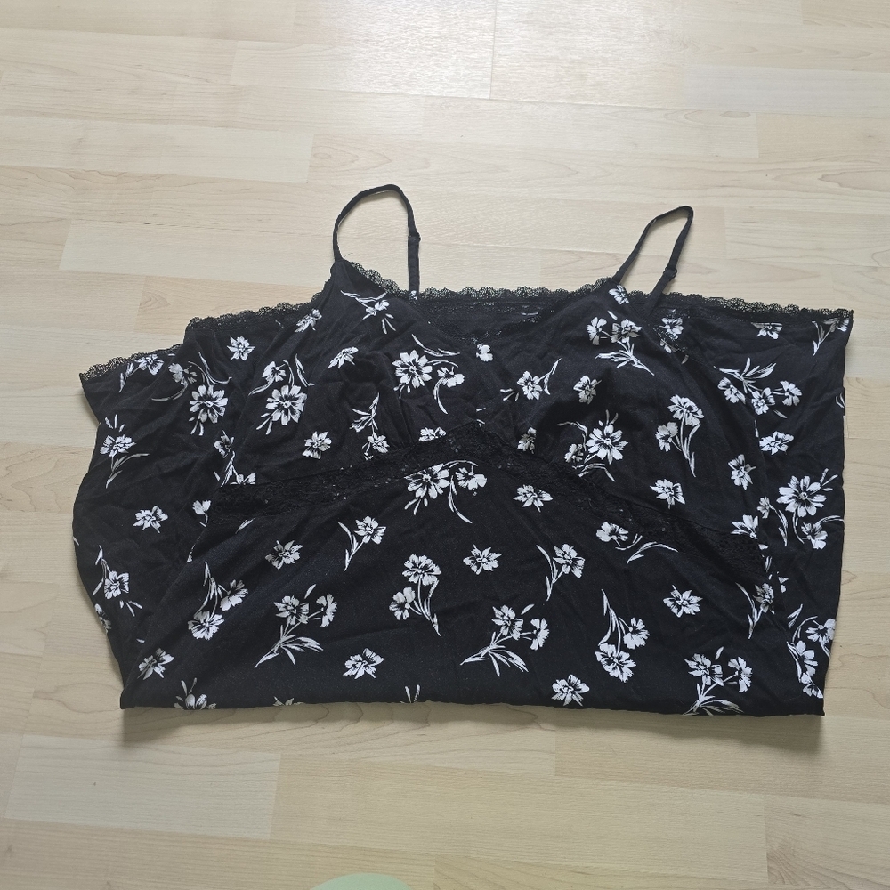 Torrid Black And White Floral Slip Dress Size 2 (2XL)